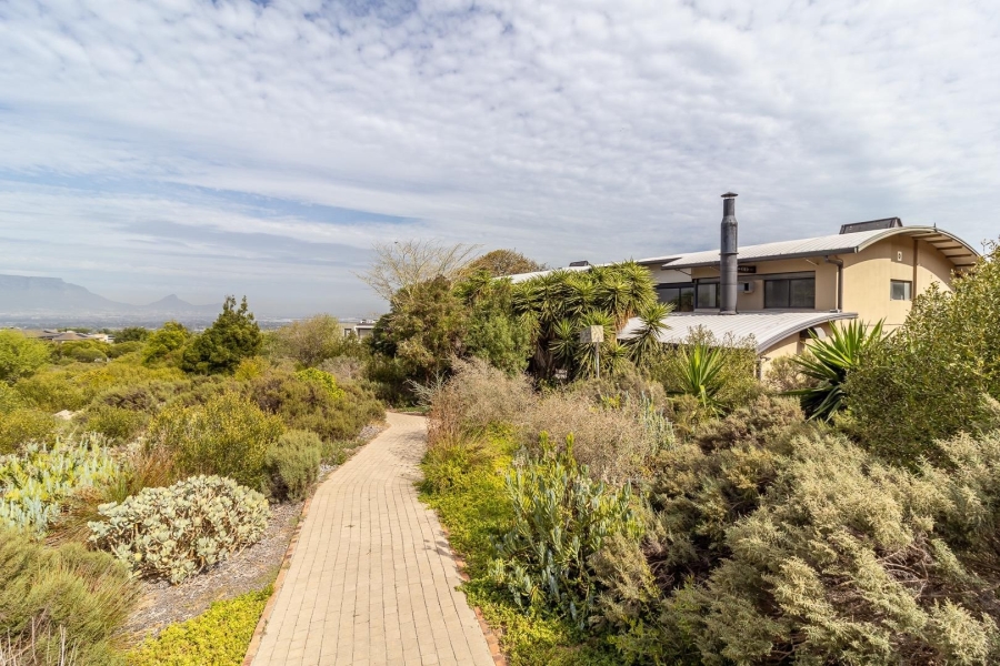4 Bedroom Property for Sale in Plattekloof Western Cape